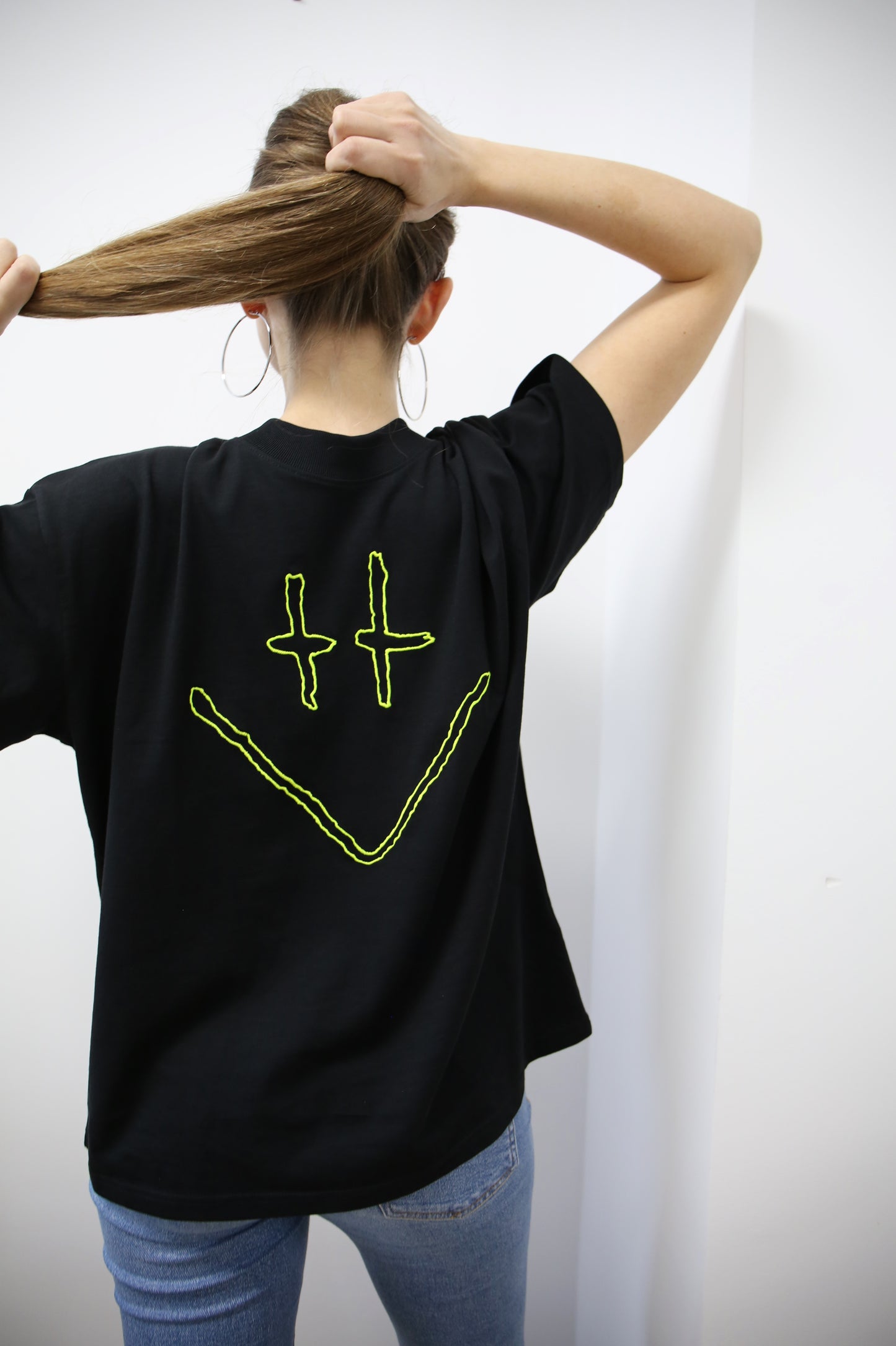 Bee - Smiley hinten OS